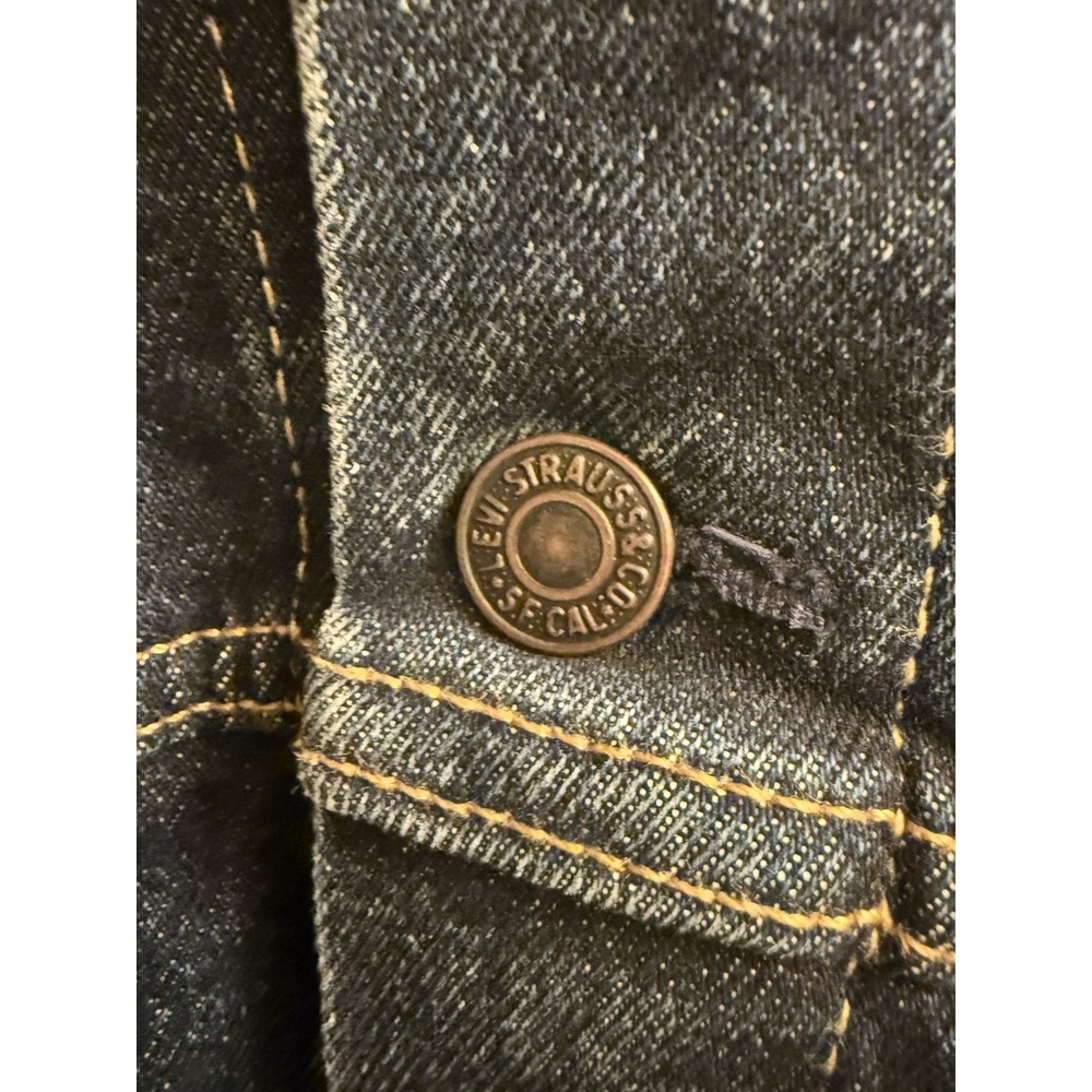 Levi's Denim Trucker Jacket Mens Medium Dark Indigo Stonewash EUC - Picture 3 of 9